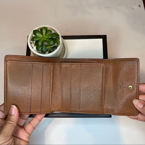 Authentic 💯 Louis Vuitton Monogram Portefeiulle Elise Trifold Wallet - Picture 7 of 10